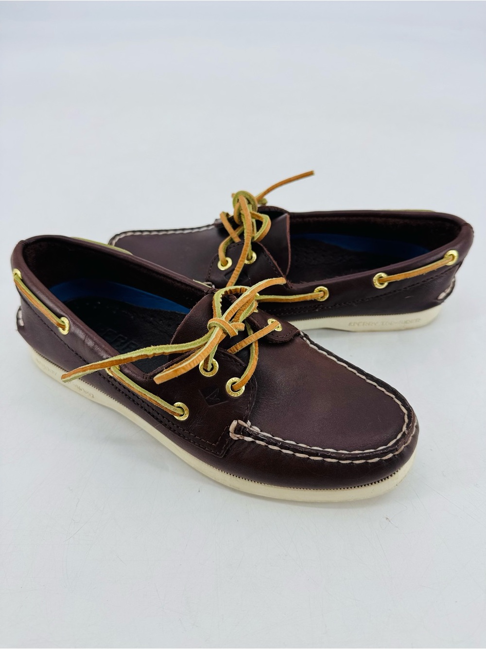 Sperry Iconic Old Money Clean Girl Preppy Leather AO 2 Eye Top Sider Boat Shoes